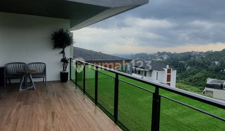 Dijual Brand New Luxury Villa Industrial Modern - Infinity Pool - Lift - View Kota & Gunung