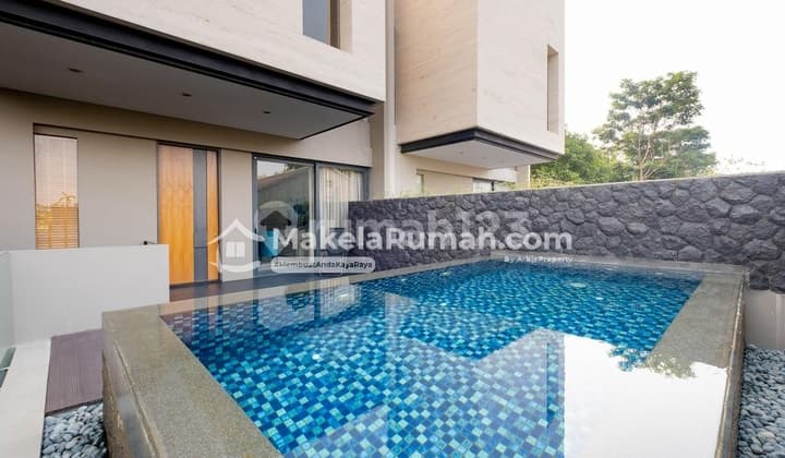 Rumah Dijual Dalam Cluster Siap Huni di Cipete Fasilitas Private Pool dan Private Lift