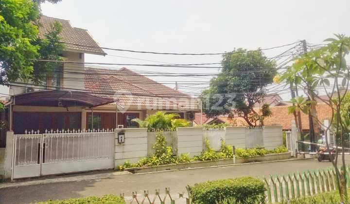 For Sale: Strategic Corner House in Front of McDonald’s Jatipadang, South Jakarta