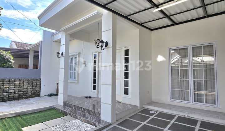 Modern House for Sale in Bintaro Sector 3
