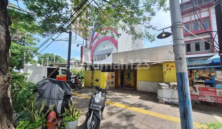 JARANG ADA! Bangunan Tua, Harga Hitung Tanah, Luas 544 m2, Zona Komersil!