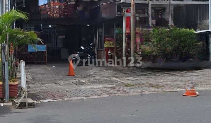 Ruko Gandeng di Pulo Gadung - 4 Lantai!