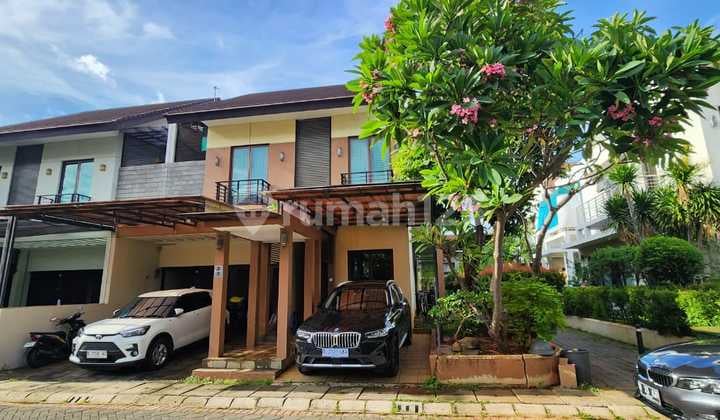 Harga di Bawah NJOP! Rumah 2 Lantai di Pulomas Residence