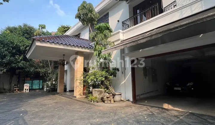 Luxury home in the prime area of Pondok Indah, South Jakarta