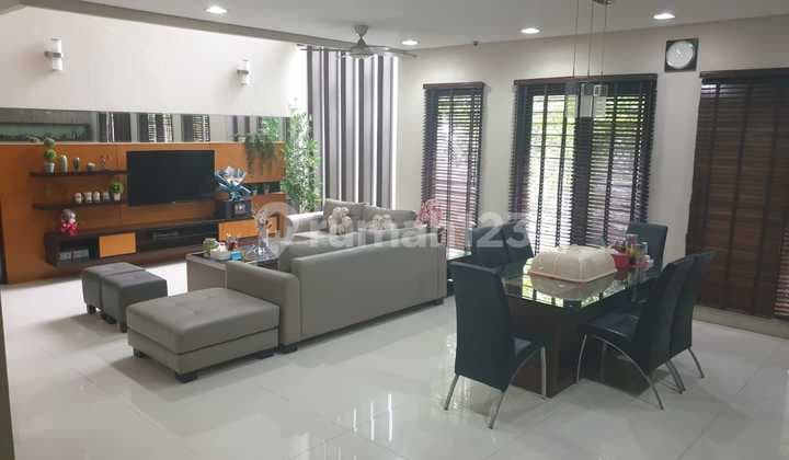 Rumah Semi Furnished 2 Lantai Bagus di Sunter
