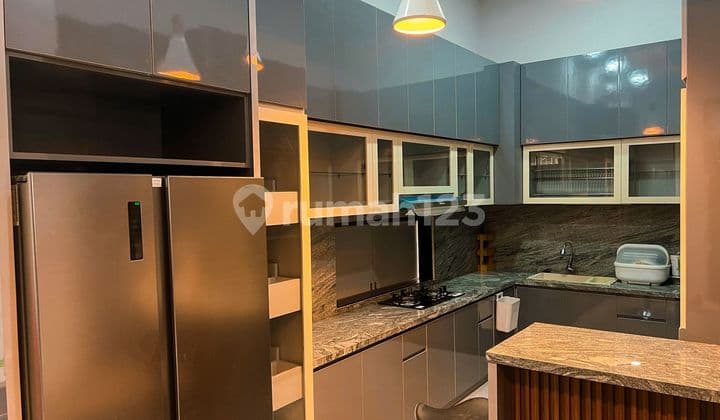 Large and Luxurious 4-Bedroom House in the City Center Only 160 Million/Year