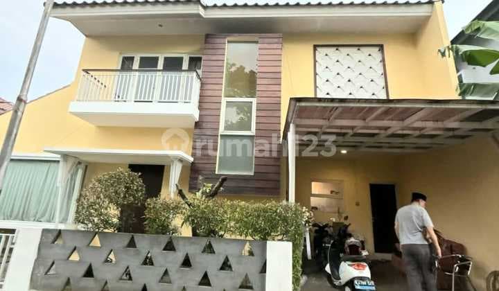 Dijual Cepat Rmh Cantik 2Lt di Dlm Cluster Cirendeu Royal Residence Posisi Hook