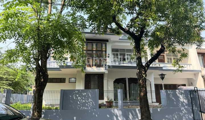 Disewa Rumah Hook Disektor 6