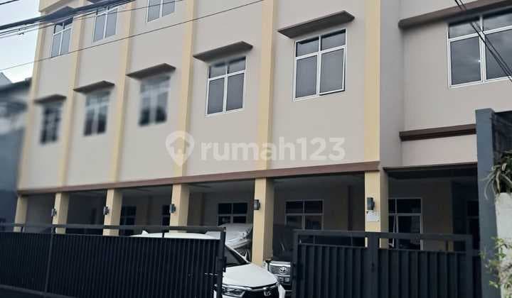 Fast Sale Boarding House, in Matraman East Jakarta