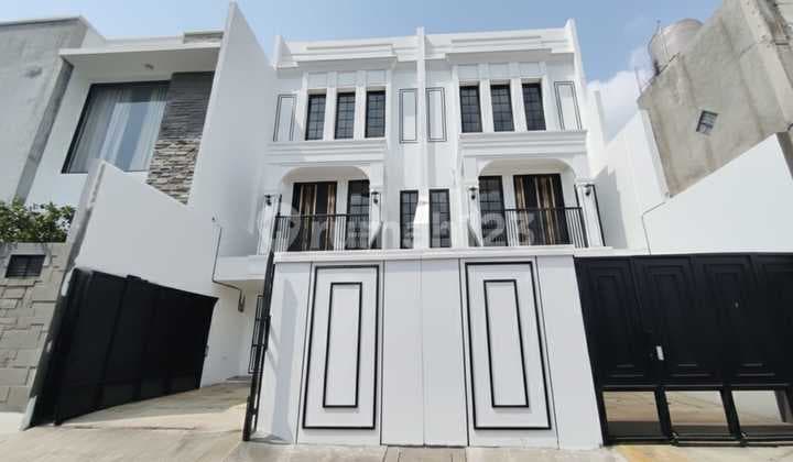 American Classic Kebon Jeruk - Dekat Binus - Free AC Interior