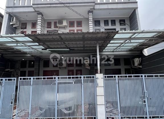 Rumah Sekaligus Kost Pejompongan Benhil Jakarta Pusat MRT