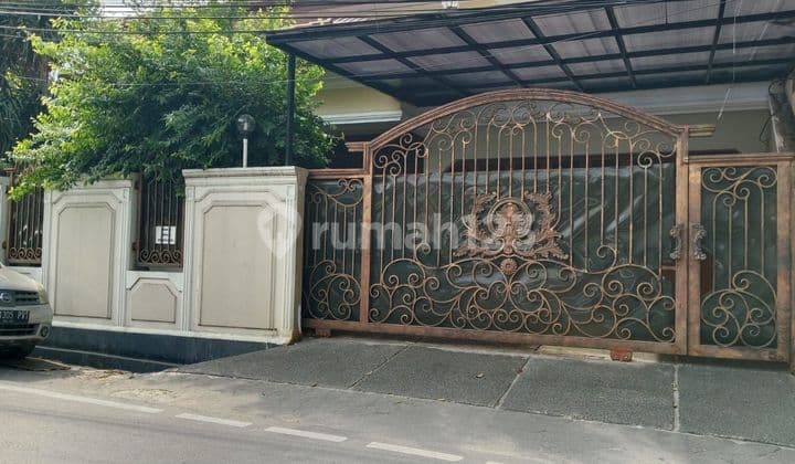 Rumah Luas Tanah Abang Kebon Kacang Dekat Pusat Bisnis SHM