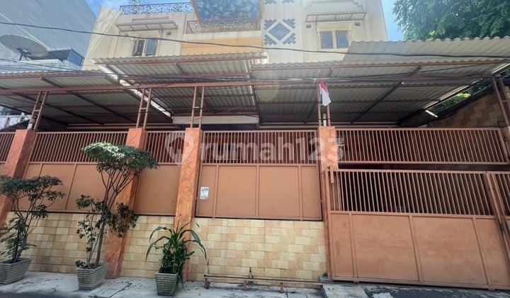 Rumah Bungur Jakpus 3.5 Lantai - Luas 661M² - SHM