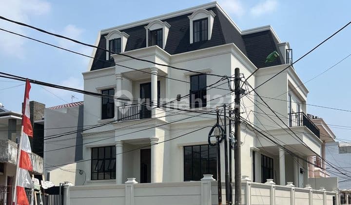 For Quick Sale: New Luxurious Citra Garden 2 House