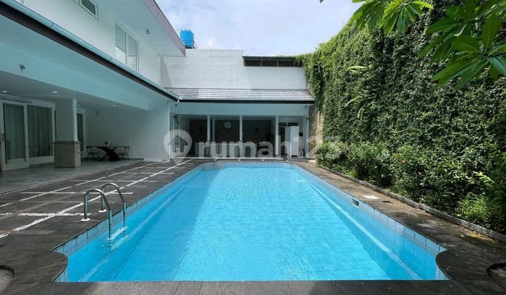 Sewa Rumah Mewah Kebayoran Baru Jaksel, Kolam Renang & Rooftop