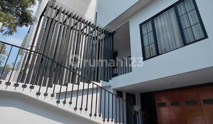 Turun Harga Rumah Mewah Modern Pondok Indah - Full Furnished