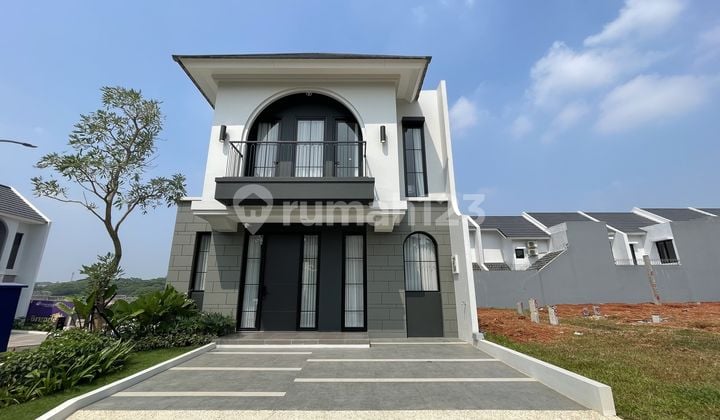 Modern New Townhouse in Cibubur, Strategically Located Near LRT