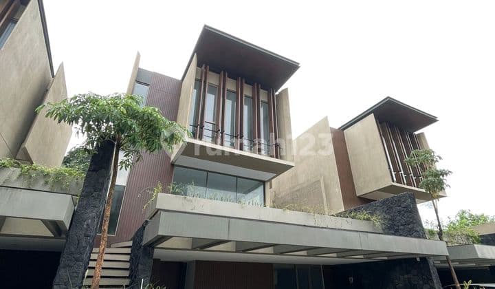 Rumah Bagus Lokasi Kemang Modern Minimalis Bebas Banjir Siap Huni