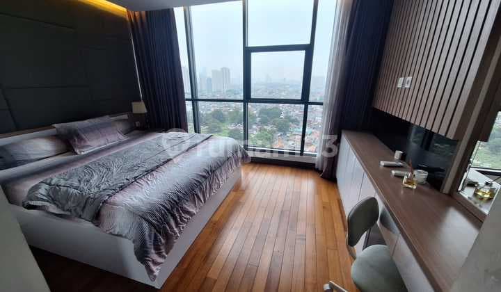 Disewakan Apartemen Casa Grande View Pool 3+1 Lokasi Strategis.