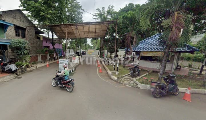 Pluit Mas House 162m2 East Facing