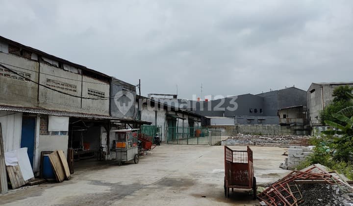 Beli Tanah 2688M2 Dapat Bonus Gudang 1056M2 Akses Container