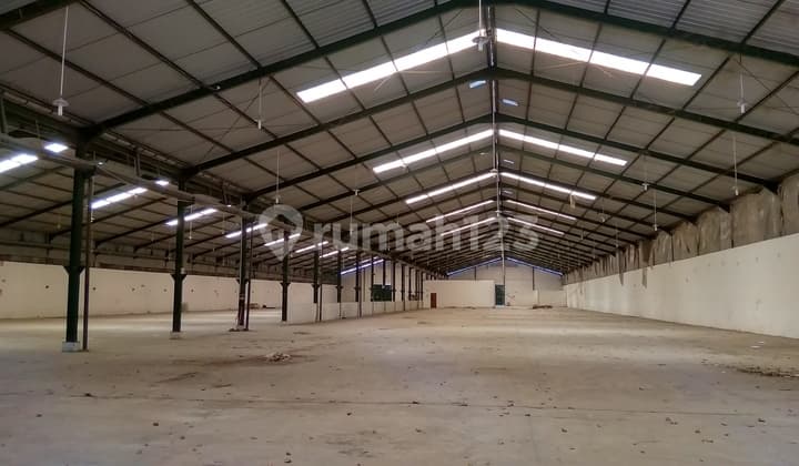Sewa Gudang Loading Dock Izin Industri di Gempol Dekat Sidoarjo The Edge