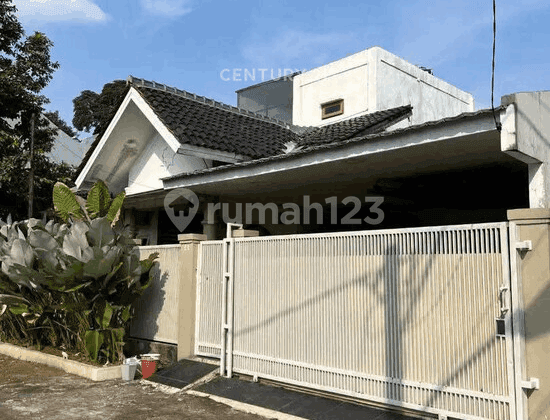 Rumah Strategis Dekat Tol di Perumahan Cenning Ampe Depok