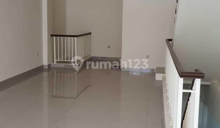 Disewakan Cepat - Lantai 2 &3 - Ruko Boulevard.