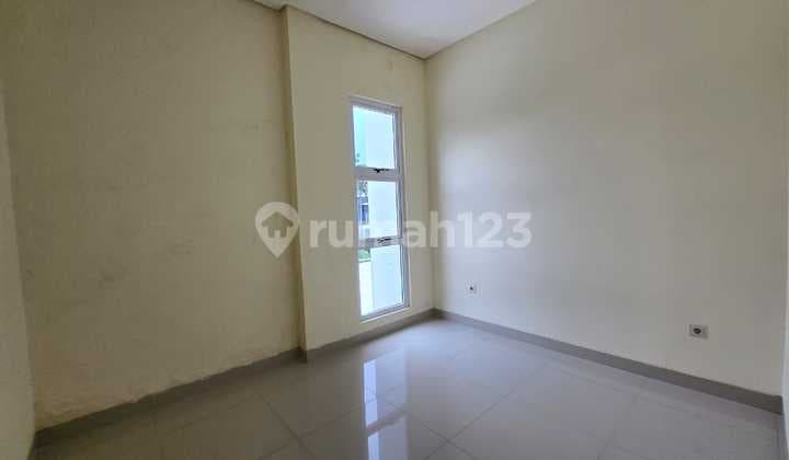 Latin America 10X18 Corner - Ready to Negotiate.