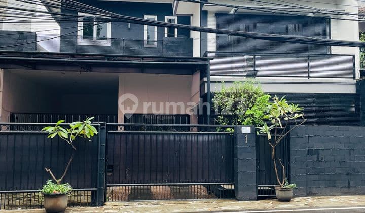 Spacious House Suitable for Office with Kalibata Highway Access