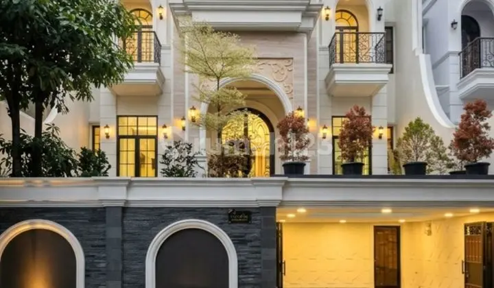 Luxury House Cilandak Barat Design American Classic