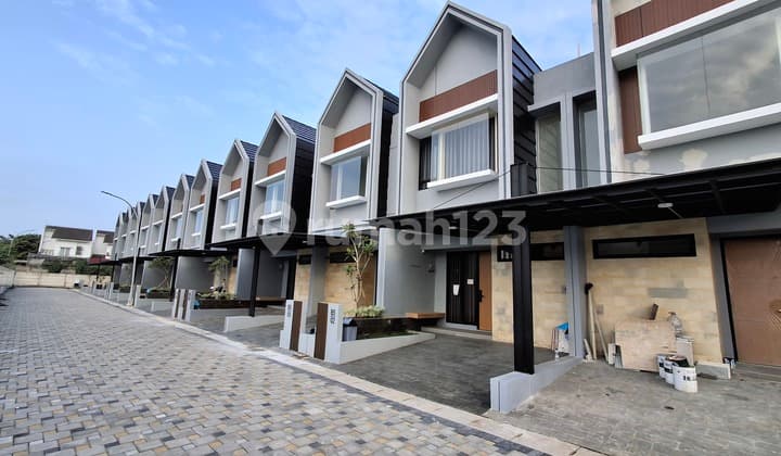 Dijual Rumah 2 Lantai Di Bali Resort Sepatan