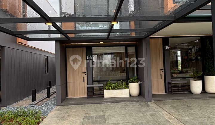 2-Storey House with 1 Bedroom in Park Serpong