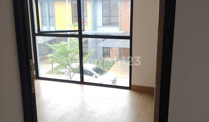 Disewakan Rumah 2 Lantai Di Cendana Hills Lippo Karawaci