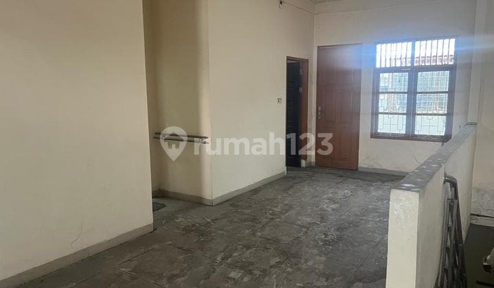 For Sale Attached Shophouse M M T C Pancing Street / Williem Iskandar