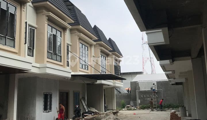 Villa Luxury Siap Huni Di Komplek Cemara Harmoni
