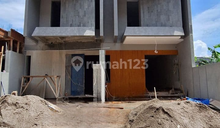 Rumah Baru Minimalia Modern 2 Lt Dalam Komplek Di Kodau Bekasi
