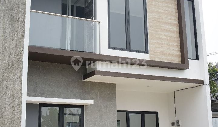 Rumah Mewah 2 lantai di Jatisampurna Bekasi