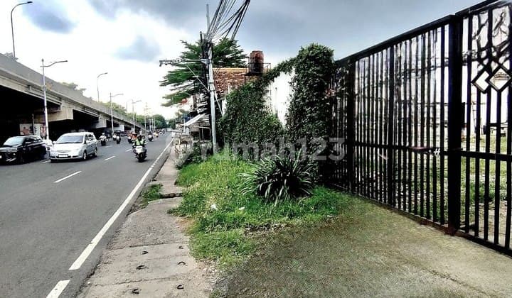 Lahan Tanah Luas Tepi Jalan Raya Kalimalang Jakarta Timur