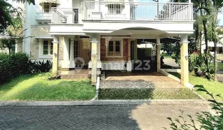 Rumah Mewah Dalam Komplek Rafleshill Cibubur Depok