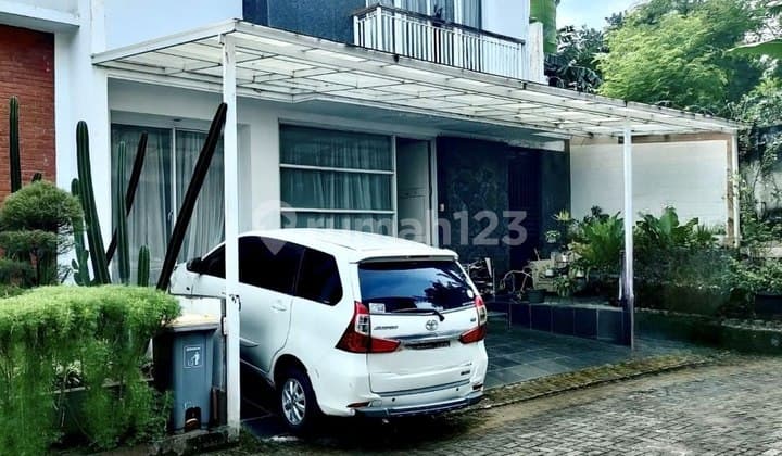 Rumah Hook Dekat Stn Lrt,Herbang Toll Becakayu Jatibeming Bekasi