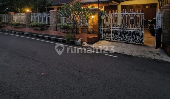 Ruma Second Asri Siap Huni di Komplek Duren Sawit Jakarta Timu