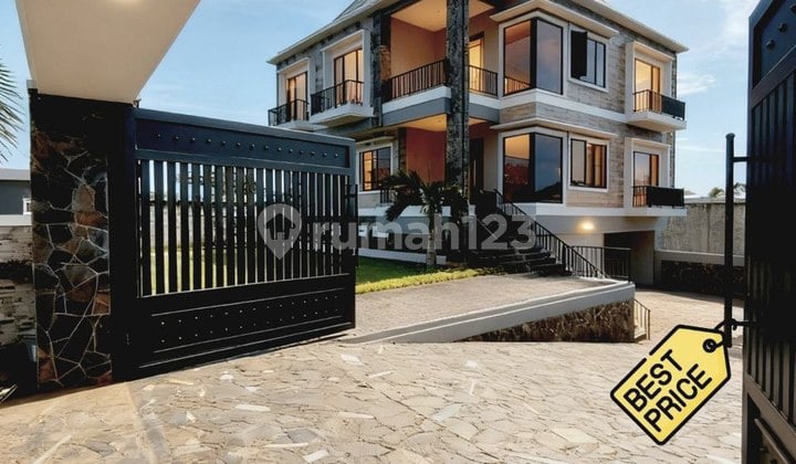 Rumah Mewah Tanah Luas Dekat Gerbang Toll Cibubur