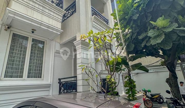 Rumah Mewah di Jantung Kota Jakarta Pusat