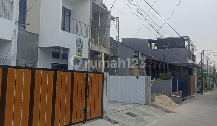 Rumah Baru 2 Lantai Siap Huni Perumnas 1 Bekasi Barat