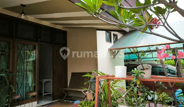 Rumah 2 Lt Rapih Terawat Dalam Komplek Di Jaka Sampurna Bekasi Barat