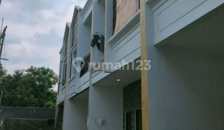 Rumah Cash Akses Motor 300 Juta Jakarta Selatan Dekat Stasiun