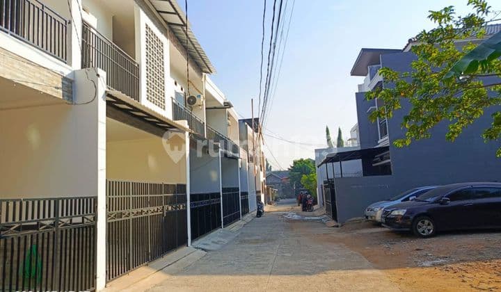 Strategic Land Plot in Duren Sawit, Jakarta Near Toll Road and Station