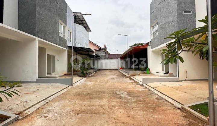 Townhouse Kota Bekasi Freehold Title Near Toll Station Mall Plaza
