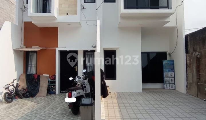 Rumah Townhouse Shm Strategis Modern Cilangkap Akses Tol Stasiun